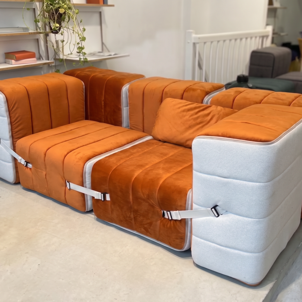 Curt artículo de exposición – sofá modular con cojín en Barcelona Russet (rojo) y Jet 9110 (gris / beige) – 7 módulos - Imagen 4